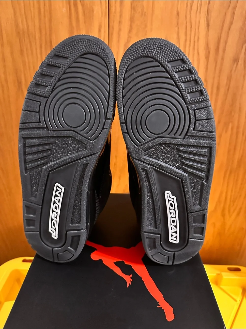 Jordan Air Jordan 3 Retro 